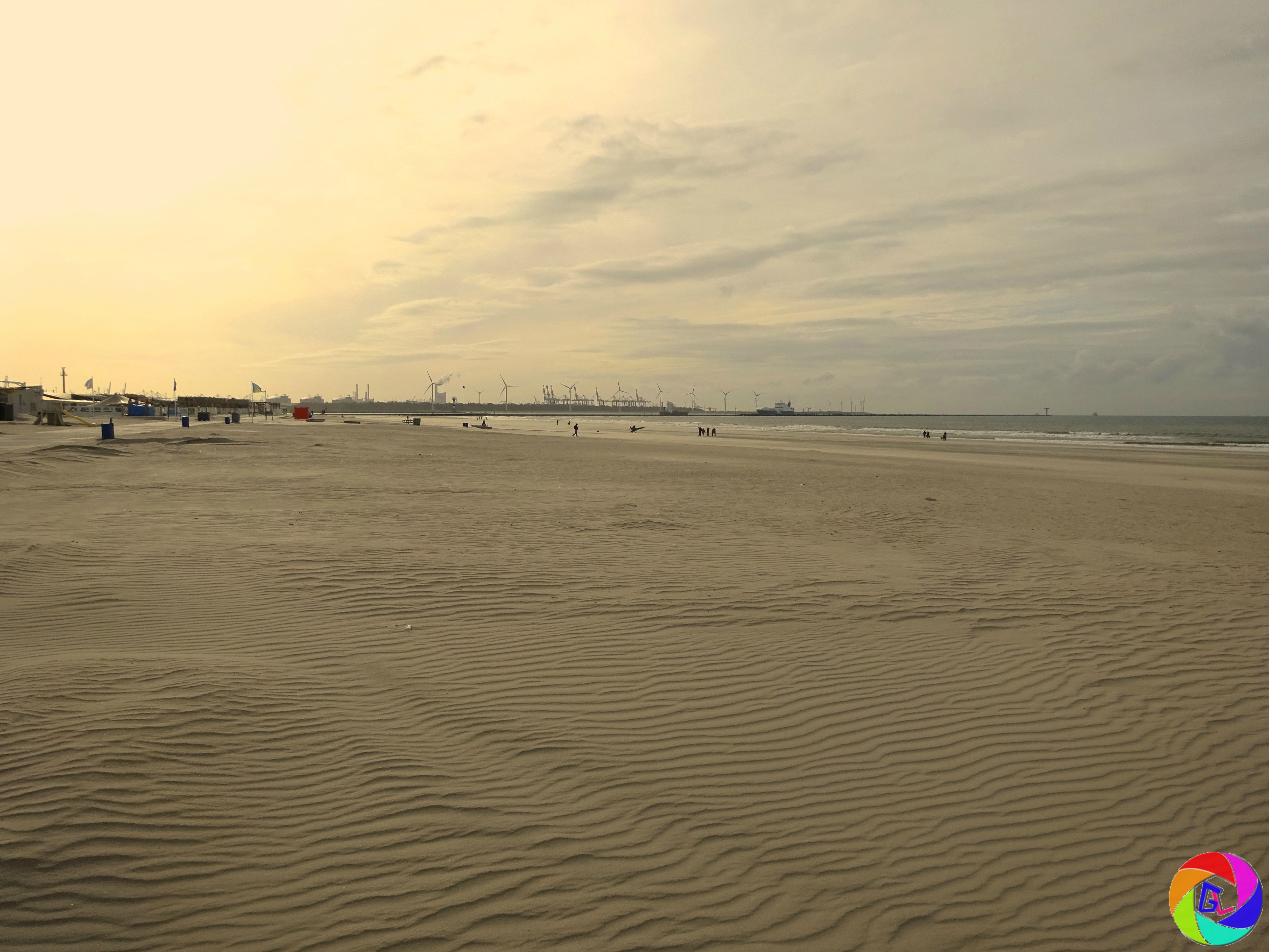 where the Rhine flows in to the sea